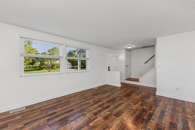 4254 Fox Hollow Drive, Blue Ash, OH 45241