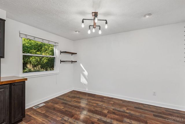 4254 Fox Hollow Drive, Blue Ash, OH 45241