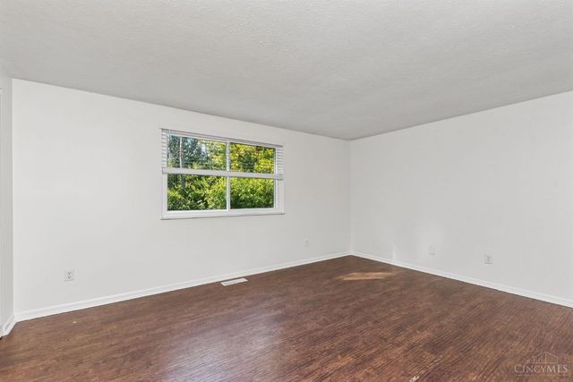 4254 Fox Hollow Drive, Blue Ash, OH 45241