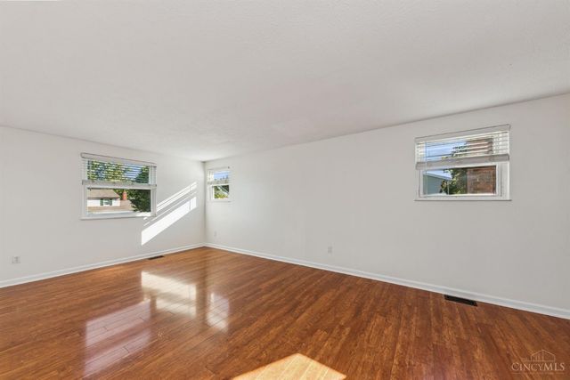 4254 Fox Hollow Drive, Blue Ash, OH 45241