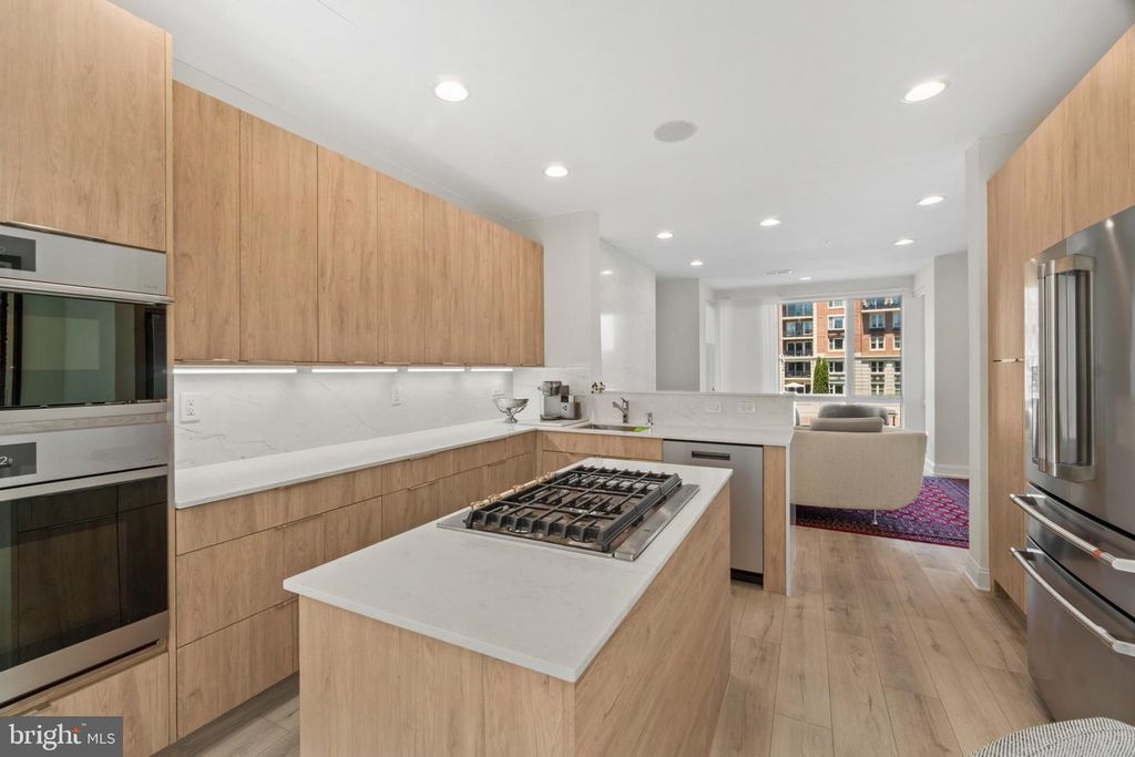 Image 11 of property listing at 608 PONTE VILLAS N #170, Baltimore, MD 21230