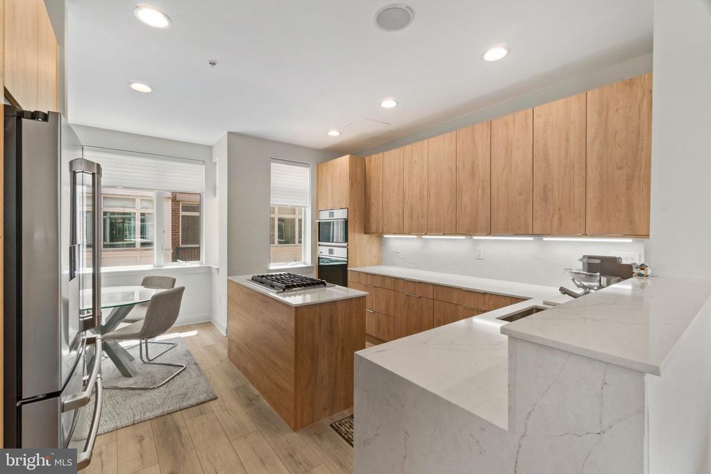 Image 12 of property listing at 608 PONTE VILLAS N #170, Baltimore, MD 21230