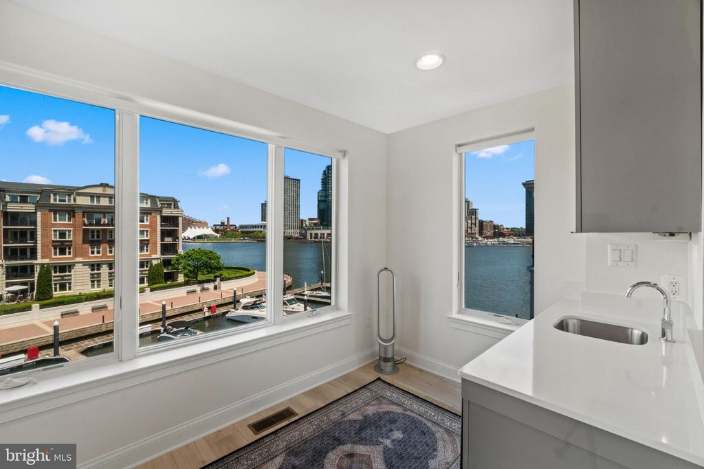 Image 13 of property listing at 608 PONTE VILLAS N #170, Baltimore, MD 21230