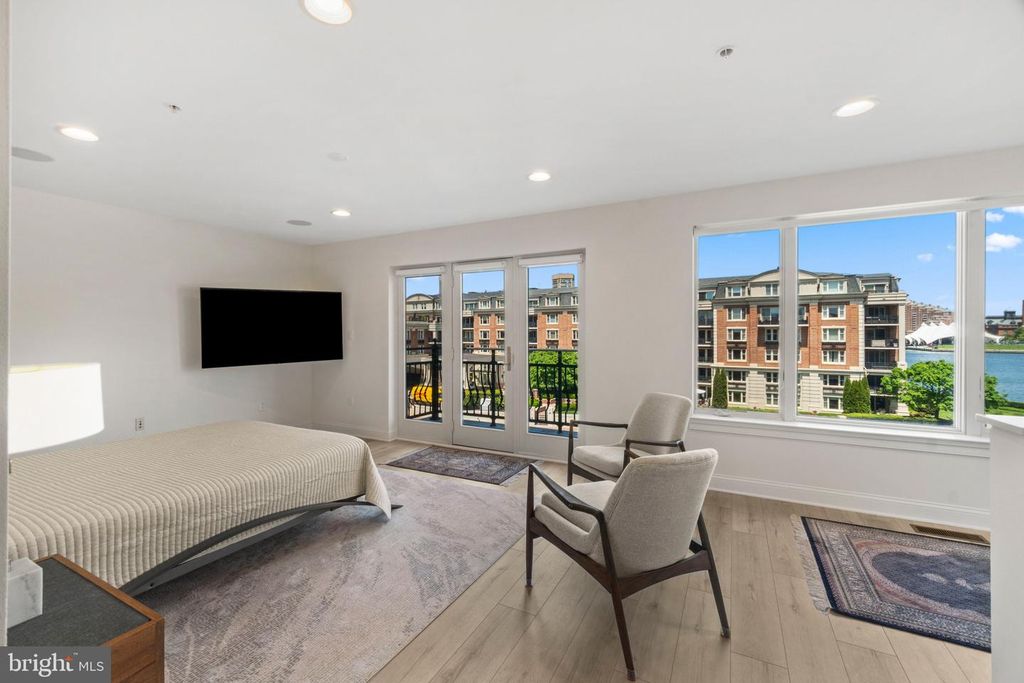 Image 14 of property listing at 608 PONTE VILLAS N #170, Baltimore, MD 21230
