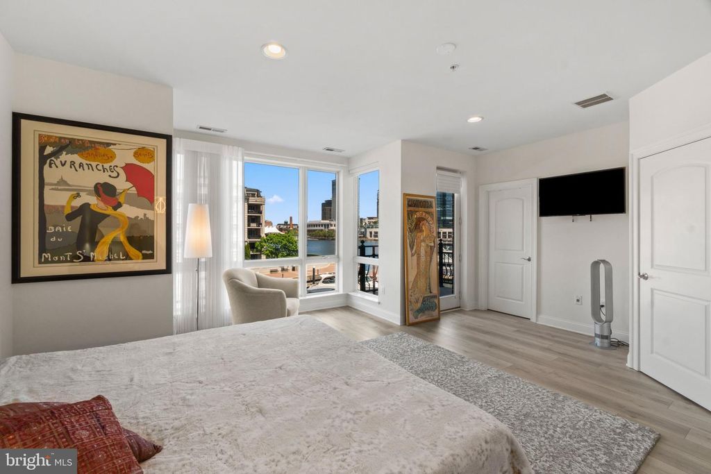 Image 19 of property listing at 608 PONTE VILLAS N #170, Baltimore, MD 21230