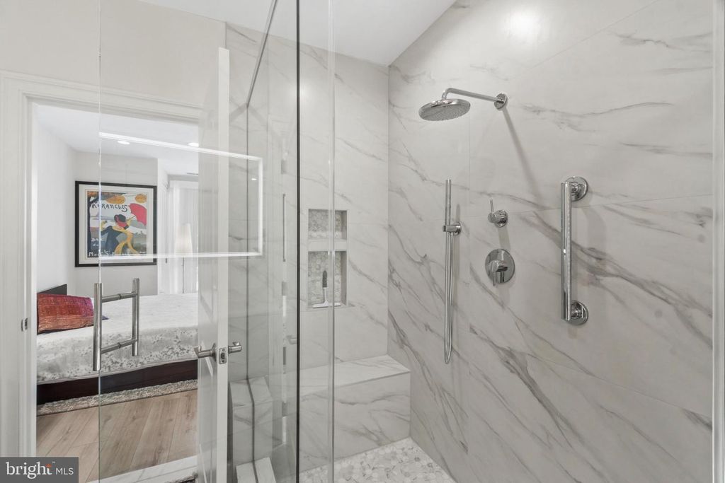 Image 20 of property listing at 608 PONTE VILLAS N #170, Baltimore, MD 21230