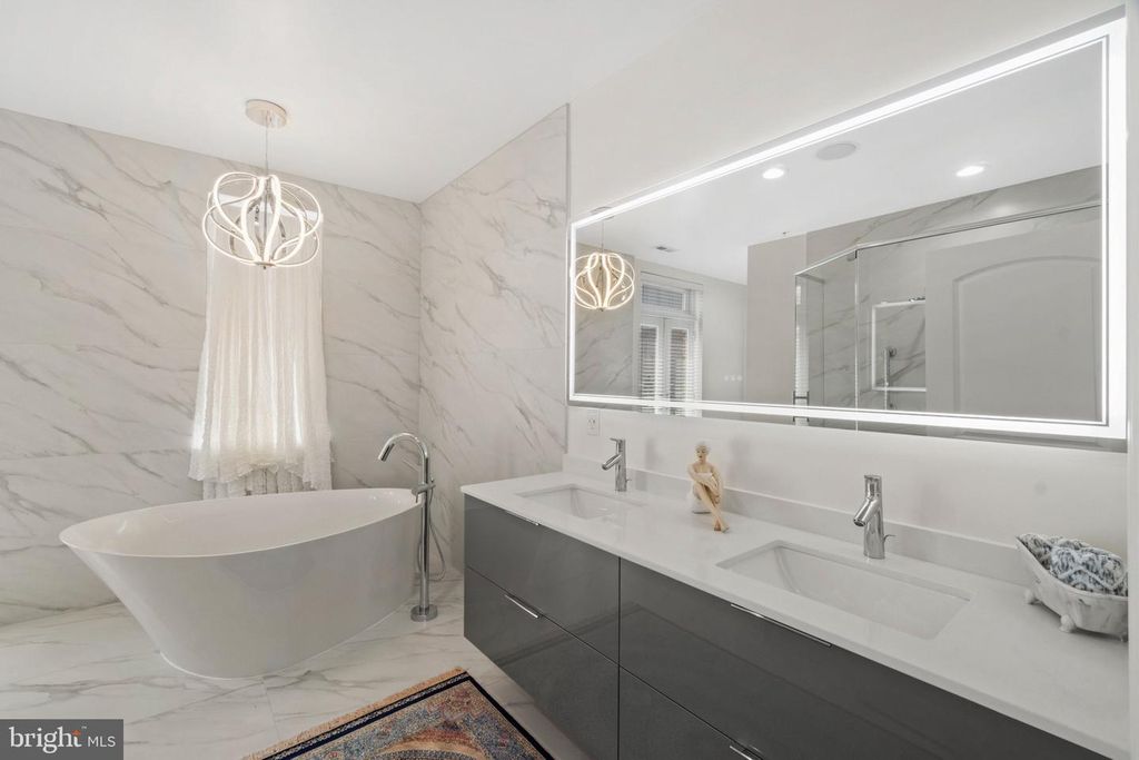 Image 25 of property listing at 608 PONTE VILLAS N #170, Baltimore, MD 21230