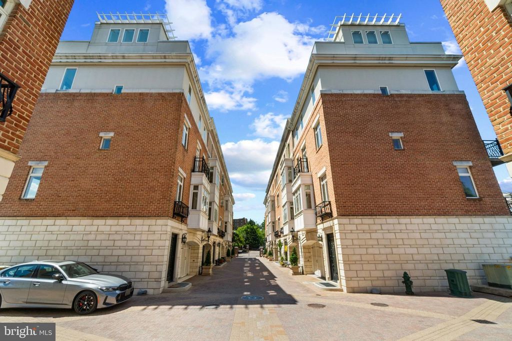 Image 41 of property listing at 608 PONTE VILLAS N #170, Baltimore, MD 21230