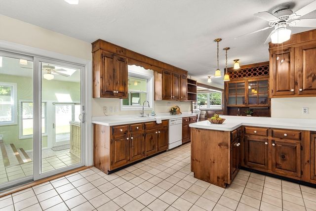 173 Florence Rd, Lowell, MA 01851
