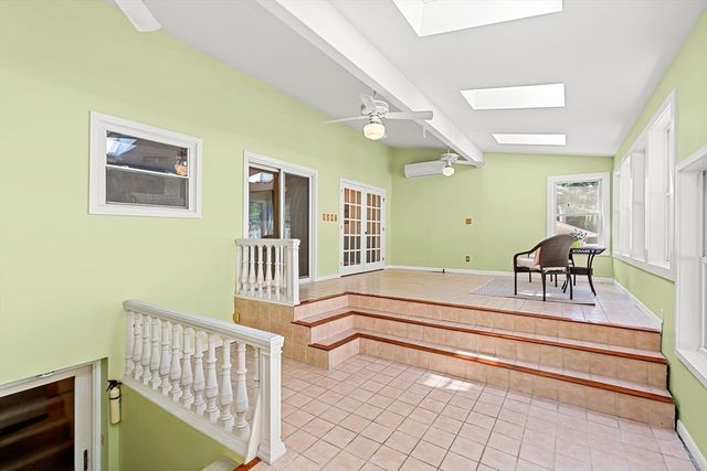 173 Florence Rd, Lowell, MA 01851
