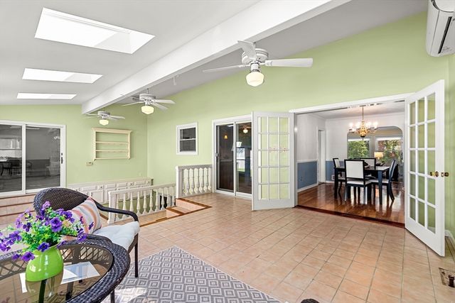 173 Florence Rd, Lowell, MA 01851