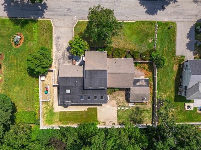 173 Florence Rd, Lowell, MA 01851