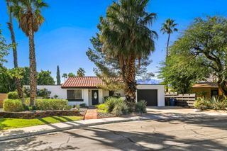 1351 E Luna Way, Palm Springs, CA 92262