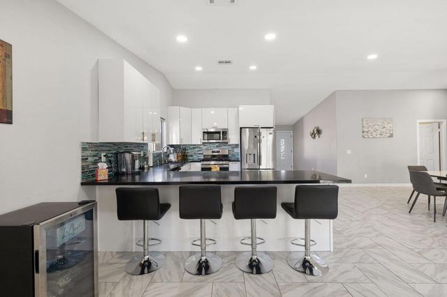 31115 Whispering Palms Trail, Cathedral City, CA 92234