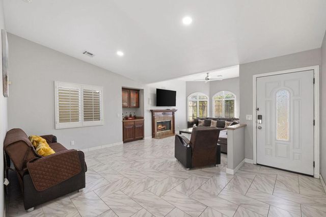 31115 Whispering Palms Trail, Cathedral City, CA 92234