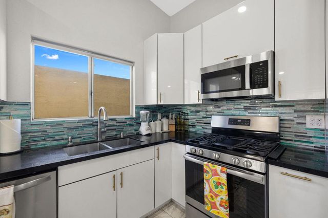 31115 Whispering Palms Trail, Cathedral City, CA 92234