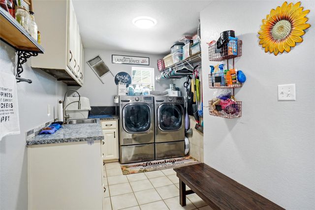 211 Spring Valley Road, Paradise, TX 76073