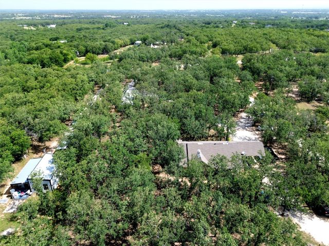 211 Spring Valley Road, Paradise, TX 76073