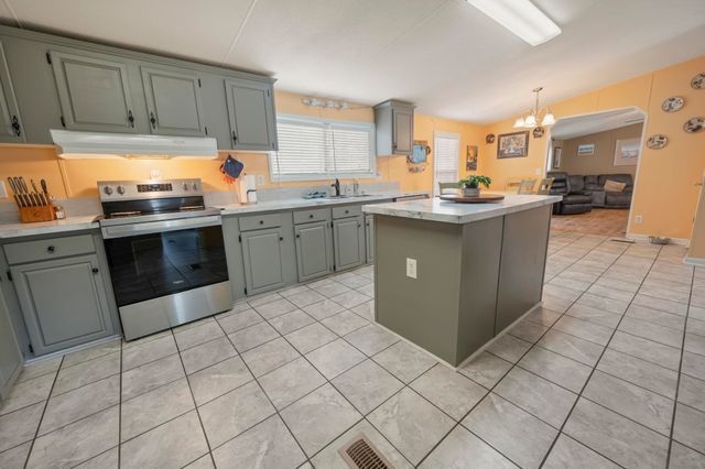 8629 Bragg Dr., Myrtle Beach, SC 29588