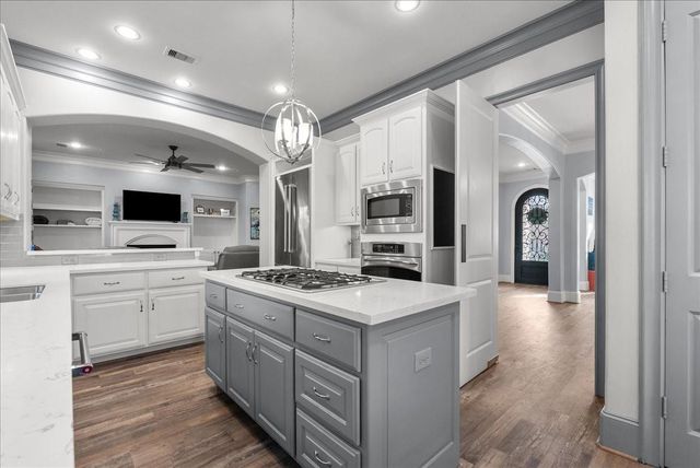 1304 Sailaway Drive, League City, TX 77573