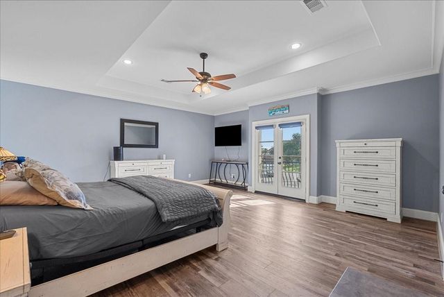 1304 Sailaway Drive, League City, TX 77573