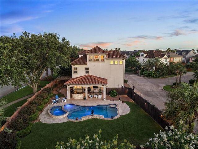 1304 Sailaway Drive, League City, TX 77573