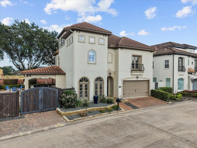 1304 Sailaway Drive, League City, TX 77573