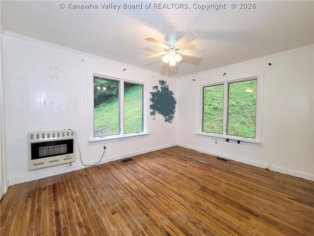 3064 Middle Fork Drive, Charleston, WV 25314