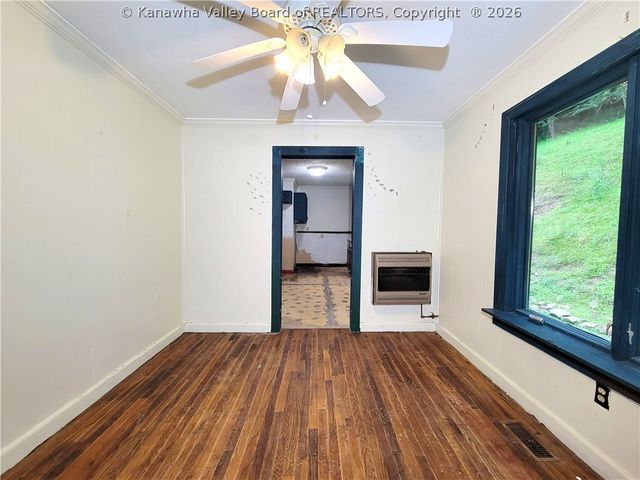 3064 Middle Fork Drive, Charleston, WV 25314