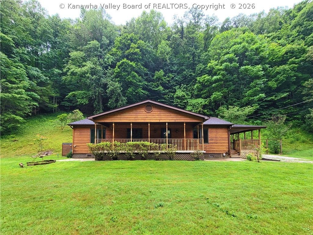 3064 Middle Fork Drive, Charleston, WV 25314