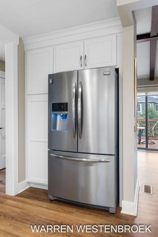 600 W Alice Avenue, Zeeland, MI 49464