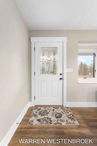 600 W Alice Avenue, Zeeland, MI 49464