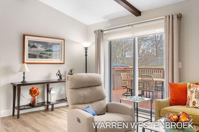 600 W Alice Avenue, Zeeland, MI 49464