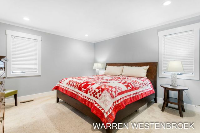 600 W Alice Avenue, Zeeland, MI 49464