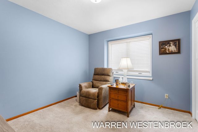 600 W Alice Avenue, Zeeland, MI 49464