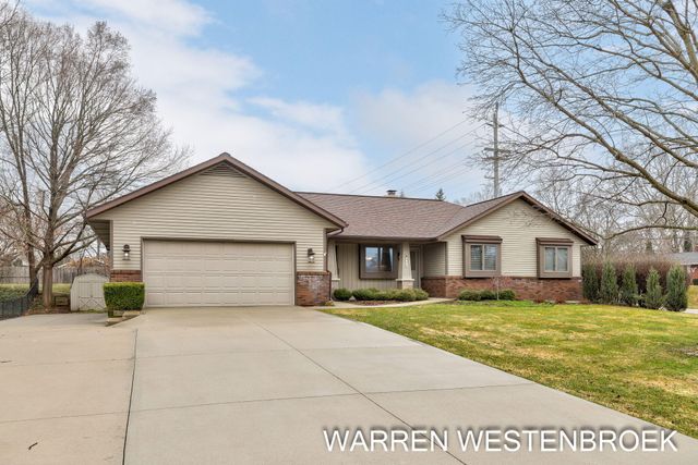 600 W Alice Avenue, Zeeland, MI 49464