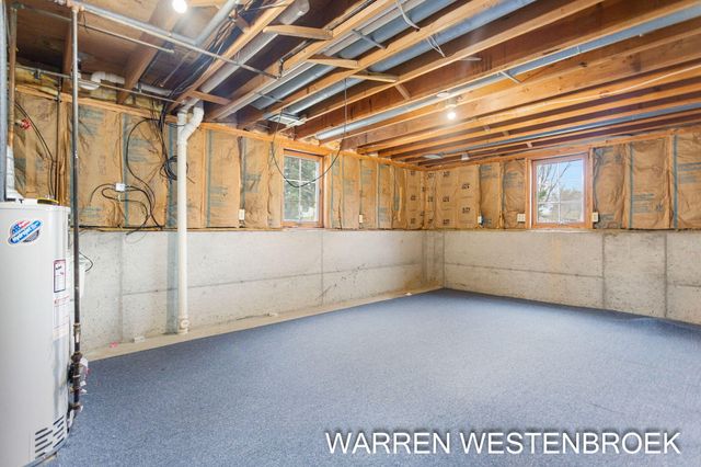 600 W Alice Avenue, Zeeland, MI 49464