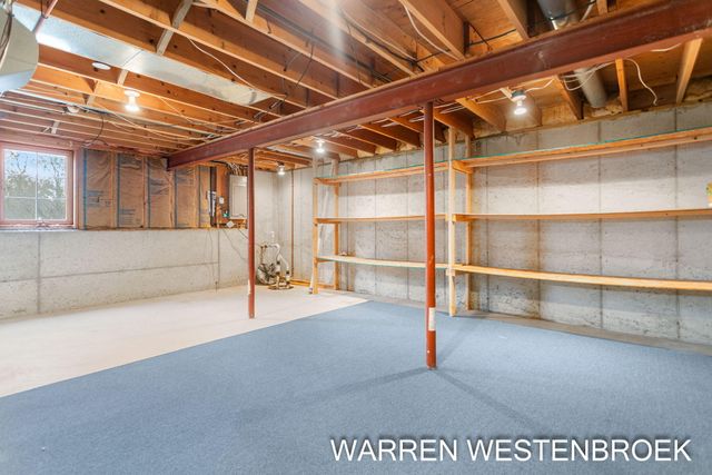 600 W Alice Avenue, Zeeland, MI 49464