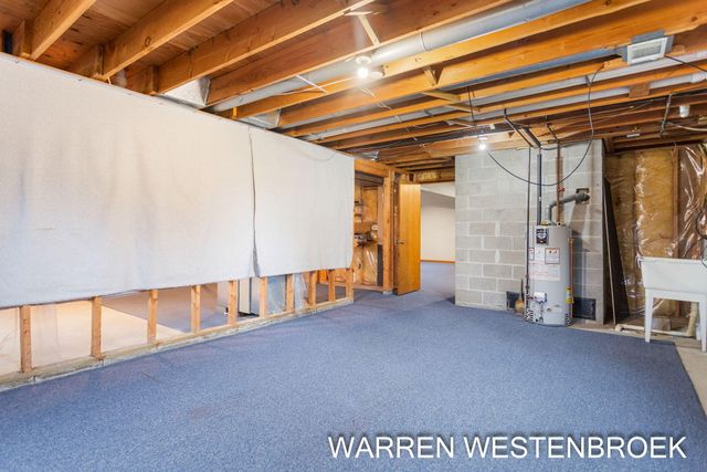 600 W Alice Avenue, Zeeland, MI 49464