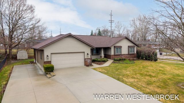 600 W Alice Avenue, Zeeland, MI 49464