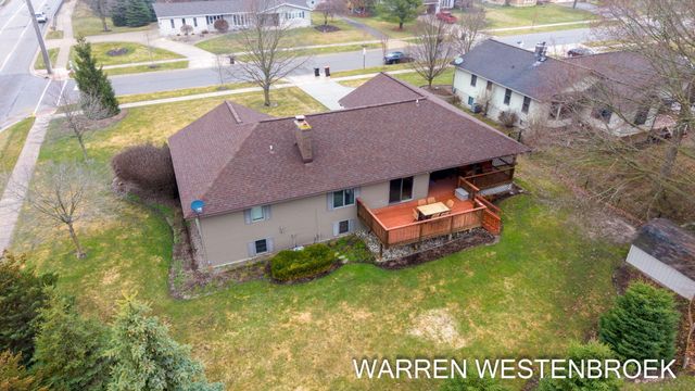 600 W Alice Avenue, Zeeland, MI 49464