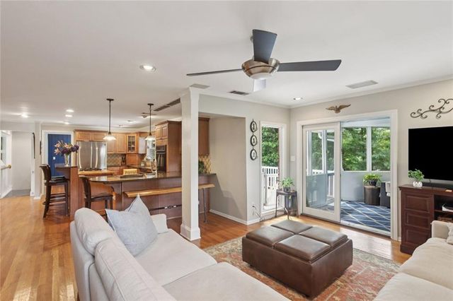 3871 Hillcrest SE Drive, Smyrna, GA 30080