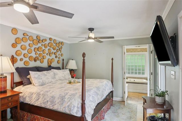 3871 Hillcrest SE Drive, Smyrna, GA 30080