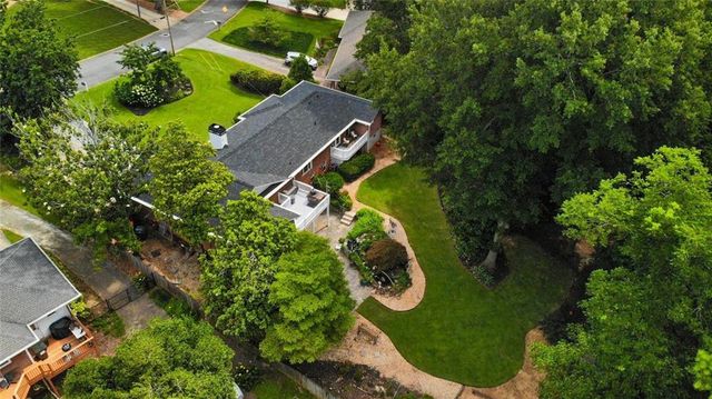 3871 Hillcrest SE Drive, Smyrna, GA 30080