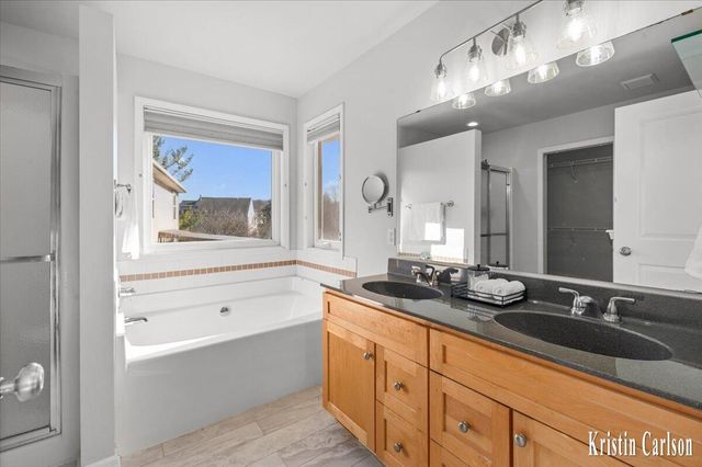 975 Dogwood Meadows Se, Ada Twp, MI 49301