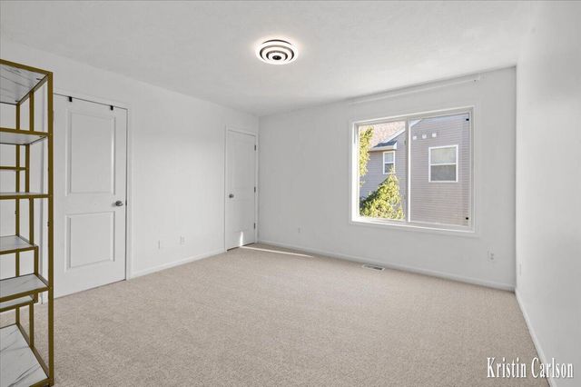 975 Dogwood Meadows Se, Ada Twp, MI 49301