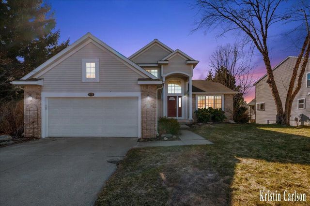 975 Dogwood Meadows Se, Ada Twp, MI 49301