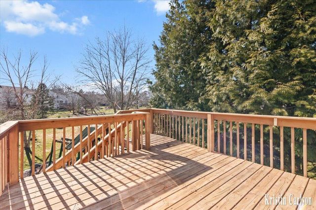 975 Dogwood Meadows Se, Ada Twp, MI 49301