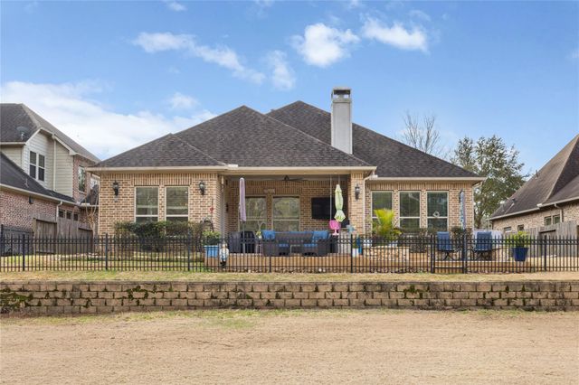 3131 N Cotswold Manor Drive, Kingwood, TX 77339