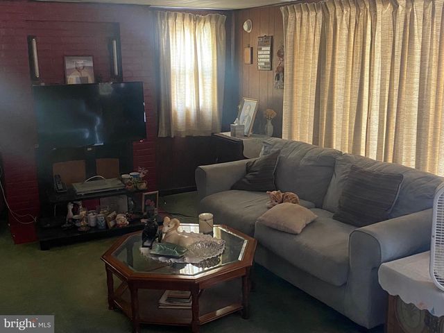 1101 W 6TH ST, Laurel, DE 19956